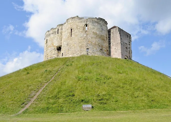 Thompsons Arms No2 * Flaxton